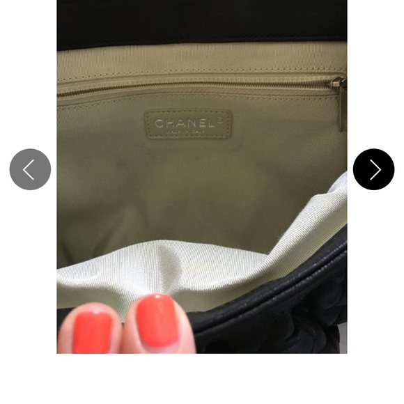 100% Authentic Chanel Chain Around Bag - Picture 12 of 13